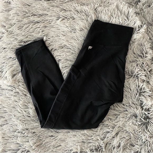 Fabletics PowerHold Legging, High Rise, pockets, sheer panels, 7/8 length, Small - Picture 2 of 3